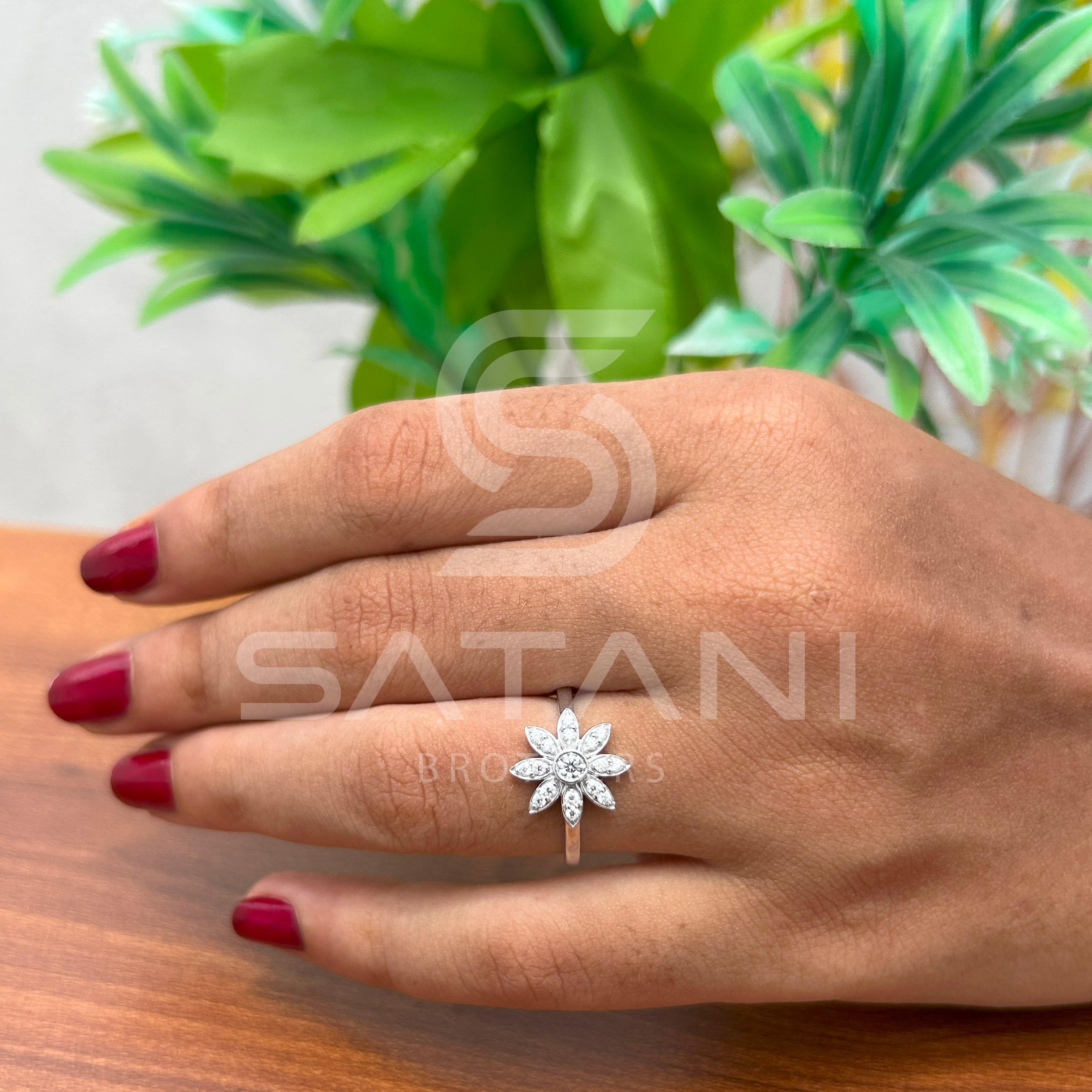 Daisy Diamond Bloom Ring