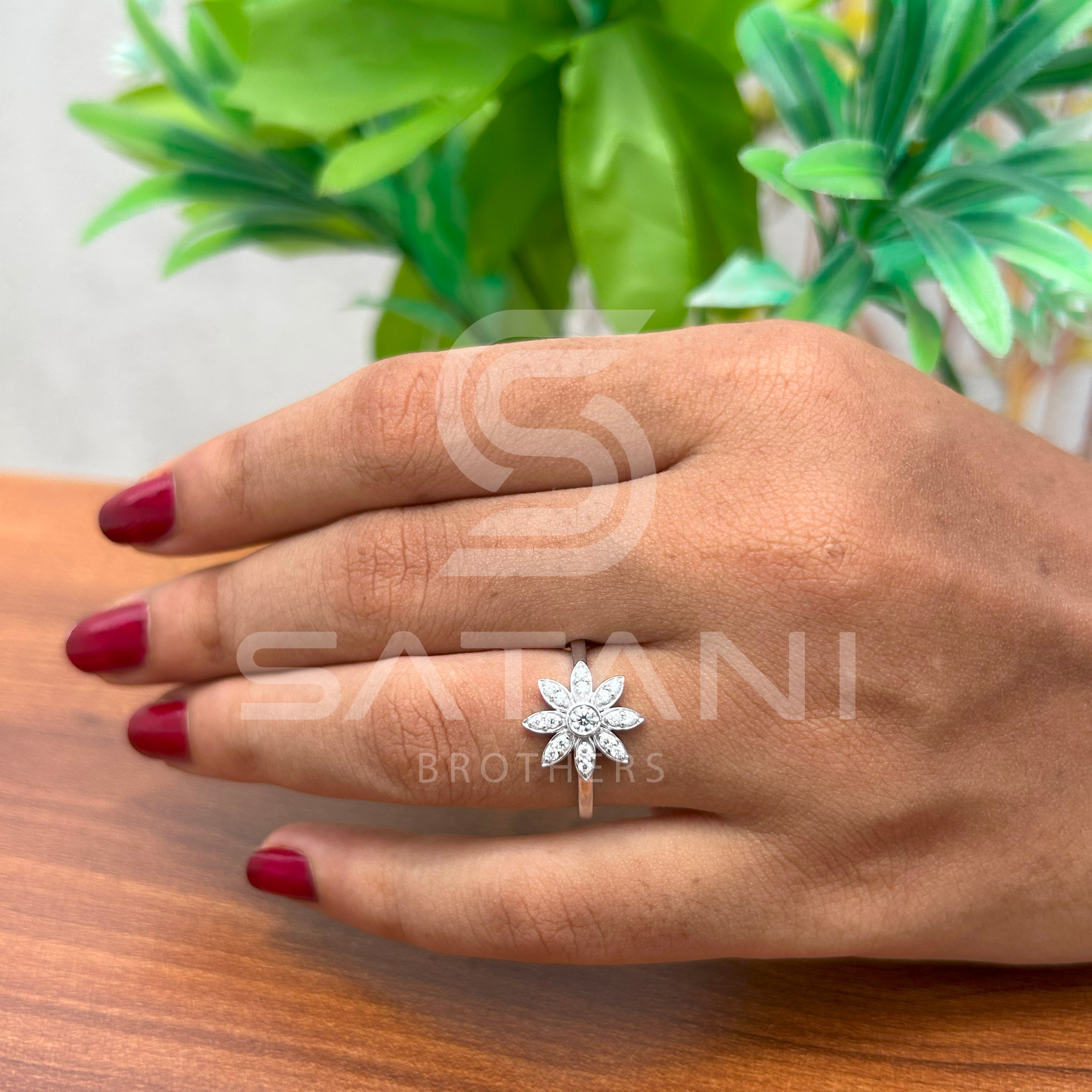 Daisy Diamond Bloom Ring