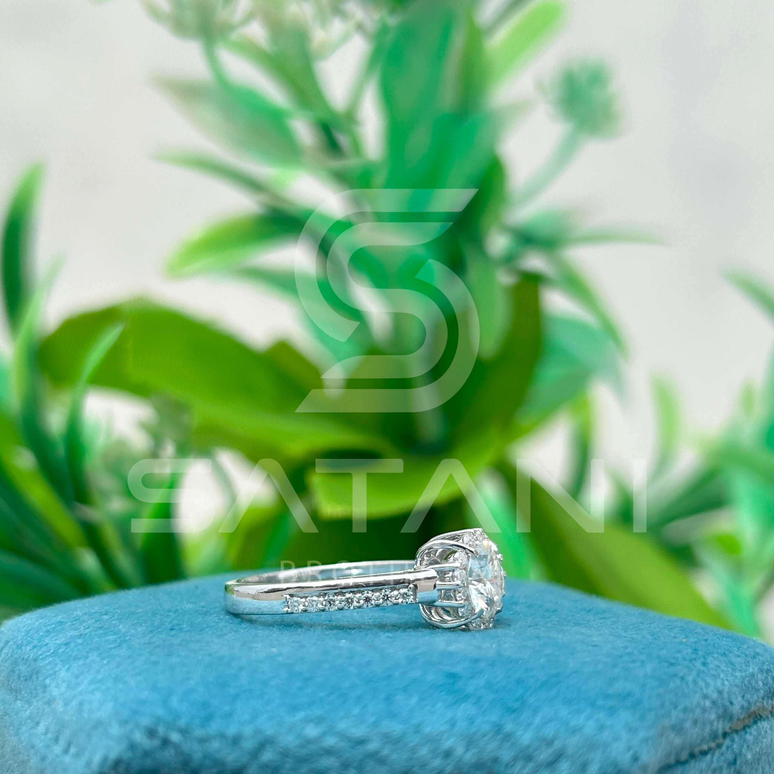 "Moissanite Halo Engagement Ring – Round Cut Solitaire with Dainty Pave Band, Classic Diamond Alternative Bridal Ring, White Gold/Platinum"