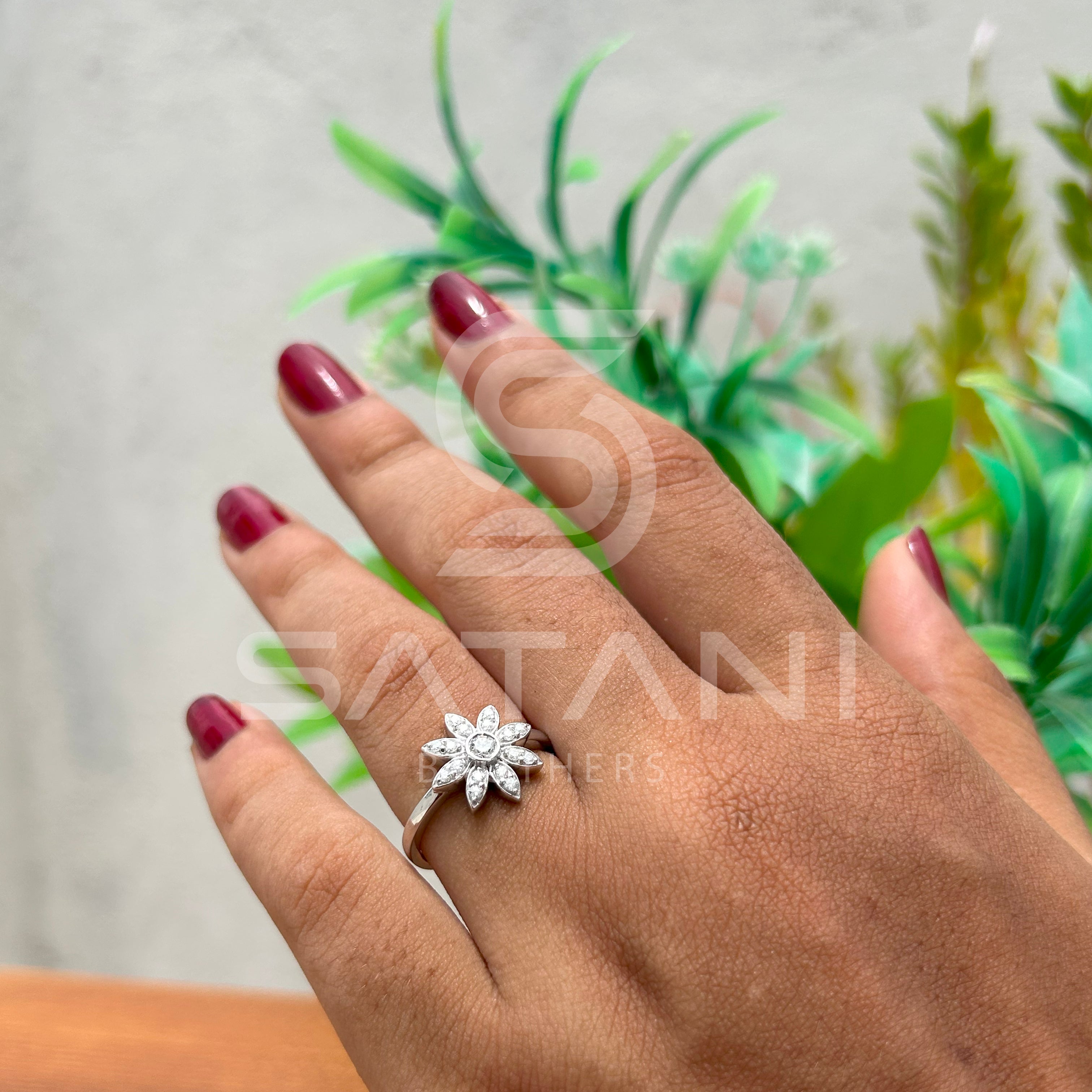 Daisy Diamond Bloom Ring