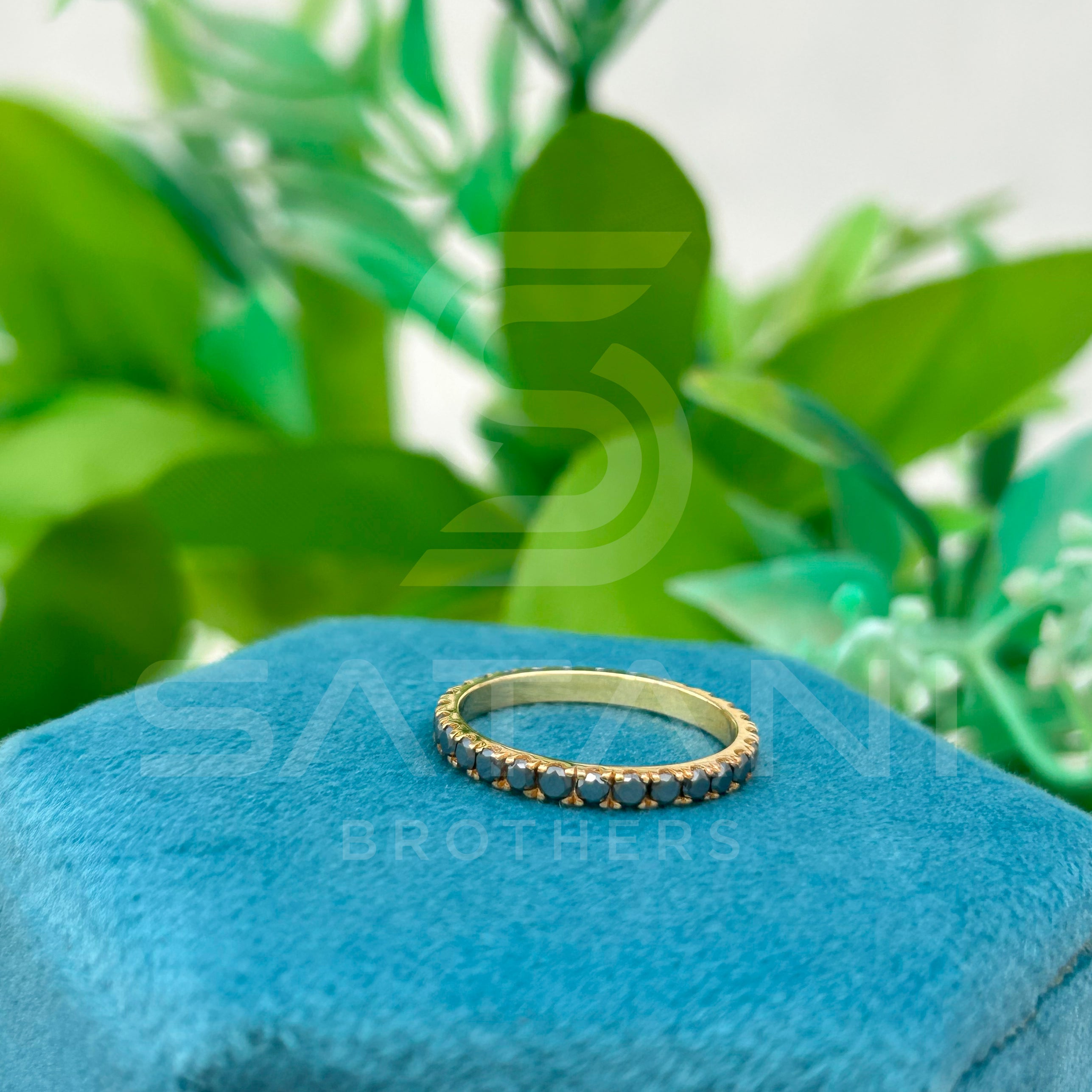 Black Moissanite Eternity Band in Gold | Dainty Stacking Ring for Women | Gothic Chic Wedding Band | Unique Minimalist Jewelry Gift