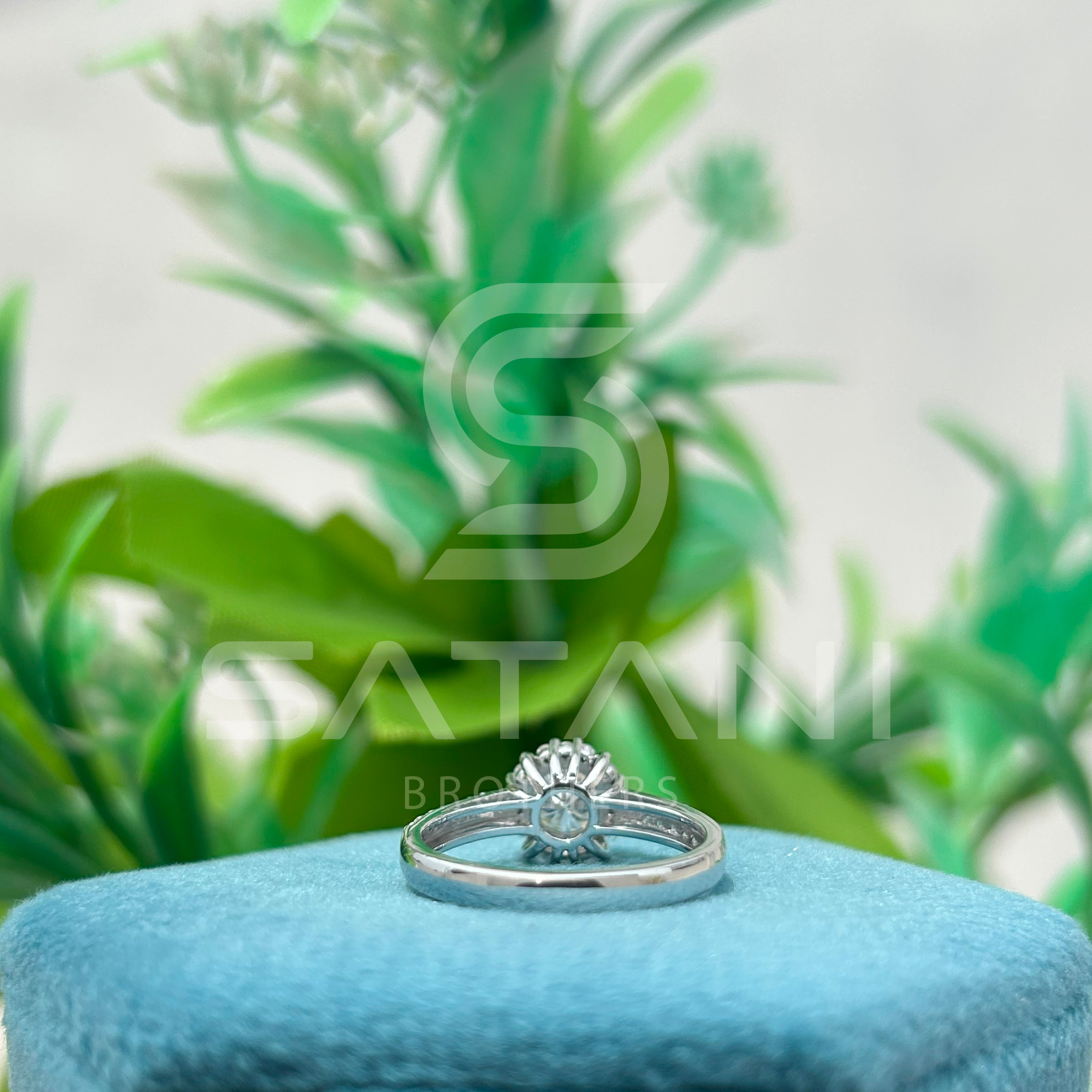 "Moissanite Halo Engagement Ring – Round Cut Solitaire with Dainty Pave Band, Classic Diamond Alternative Bridal Ring, White Gold/Platinum"