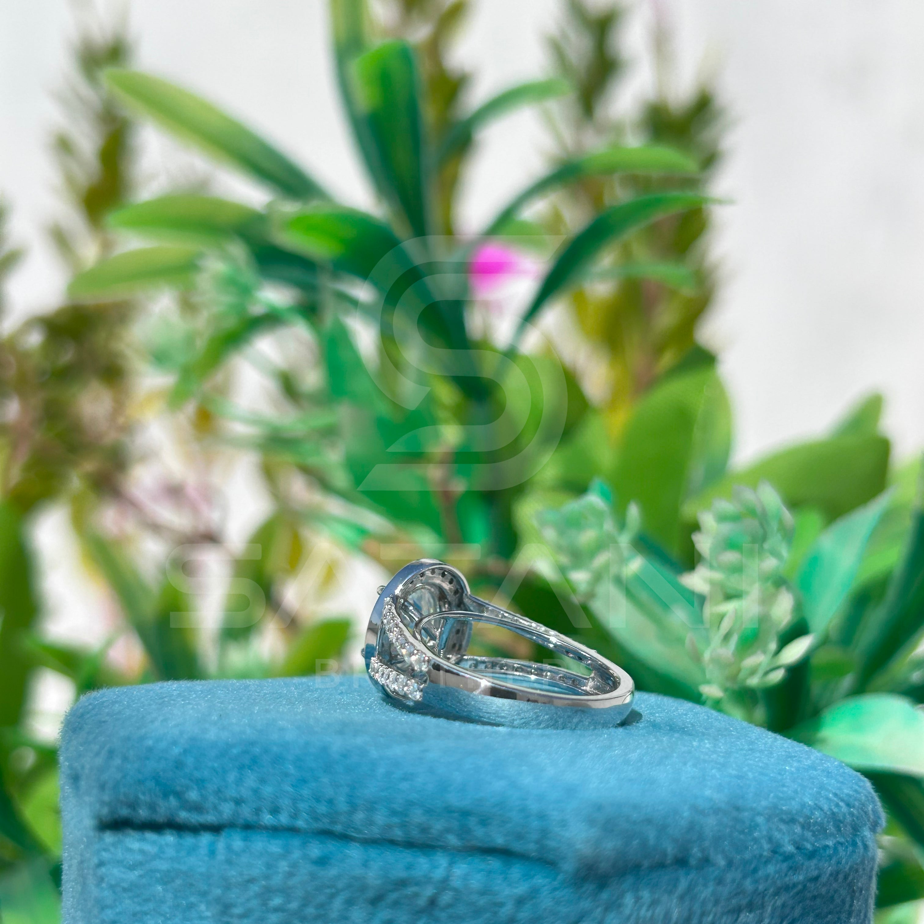 "Oval Cut Halo Diamond Engagement Ring with Split Shank – White Gold Oval Solitaire with Pave Band"