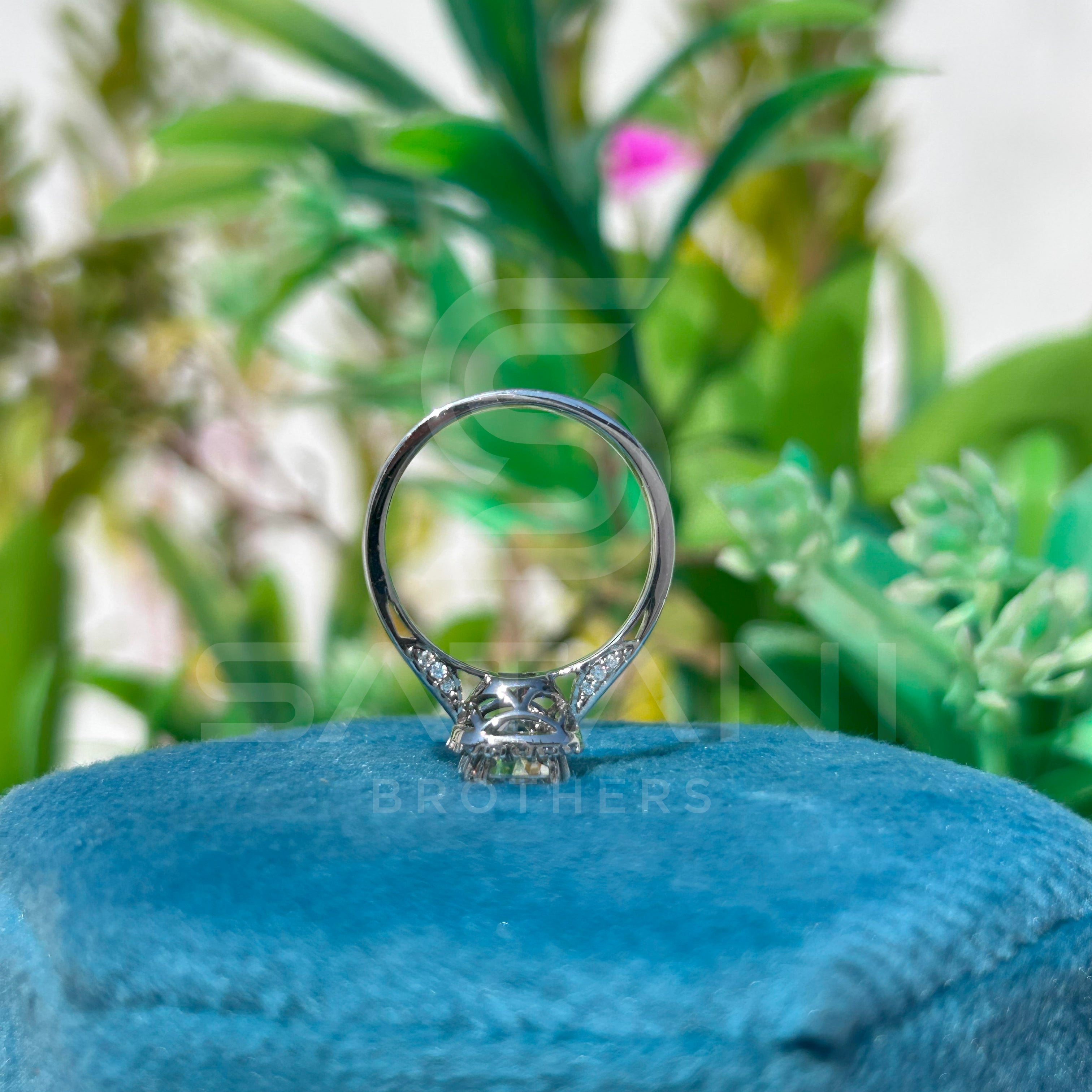 Cushion Cut Halo Diamond Engagement Ring in White Gold