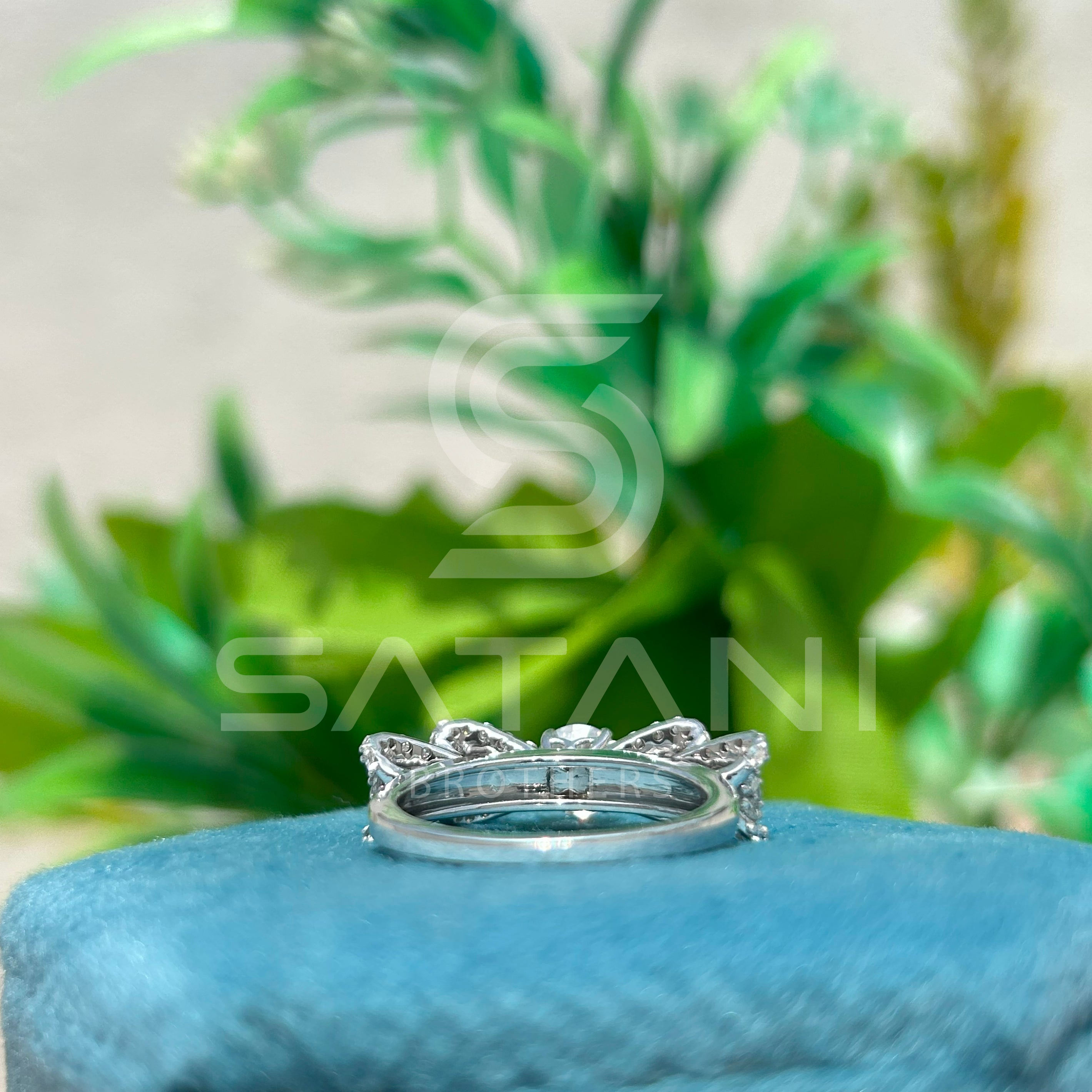 14K White Gold Bow Design Engagement Ring with Round Brilliant Cut Diamond & Pave Accents