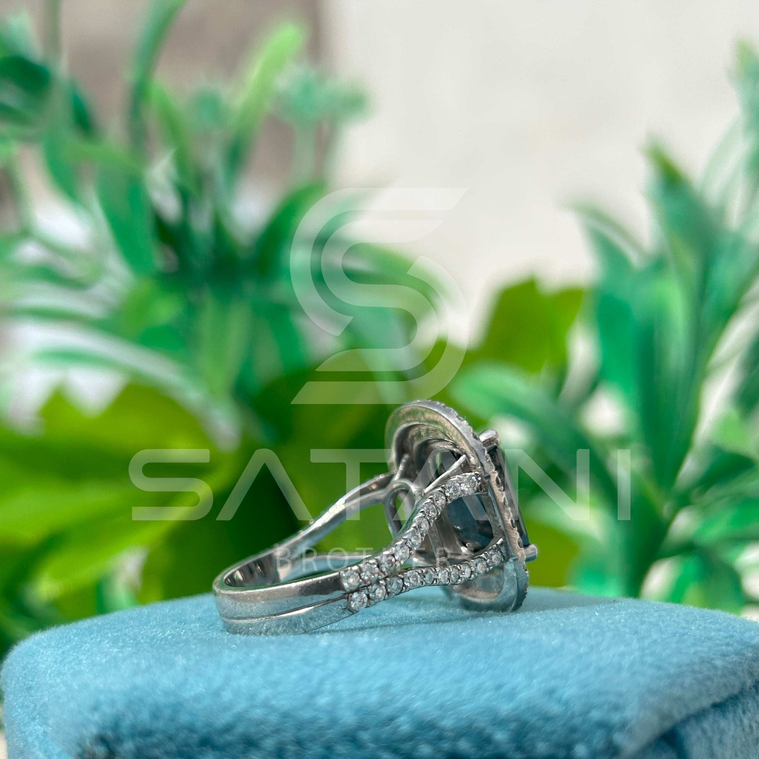 Elegant Black Onyx & Diamond Halo Ring  Timeless Black Gemstone Ring with Double Diamond Halo  Luxury Emerald-Cut Black Onyx Ring  Bold & Beautiful Black Stone Statement Ring  Vintage-Inspired Black Onyx and Diamond Ring
