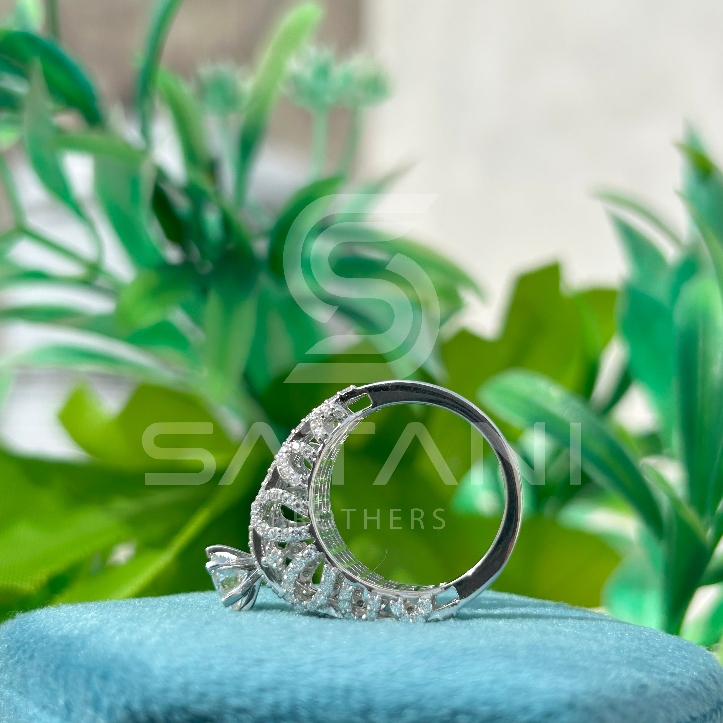 "Vintage-Inspired Oval Halo Engagement Ring – Triple Row Pave Band with Filigree Detailing"