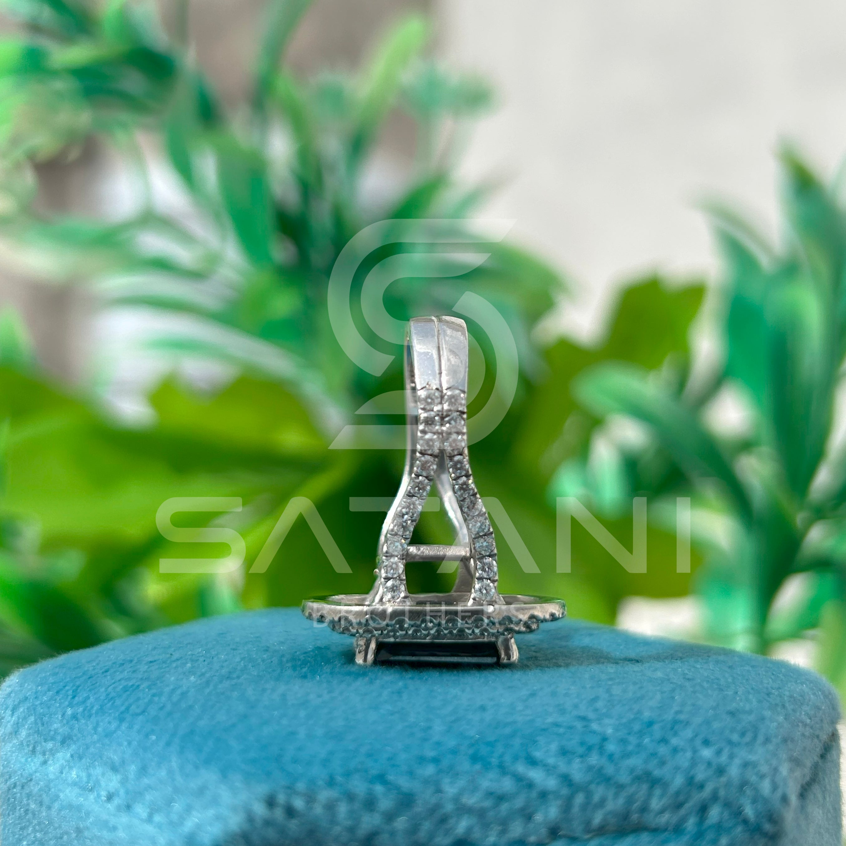 Elegant Black Onyx & Diamond Halo Ring  Timeless Black Gemstone Ring with Double Diamond Halo  Luxury Emerald-Cut Black Onyx Ring  Bold & Beautiful Black Stone Statement Ring  Vintage-Inspired Black Onyx and Diamond Ring
