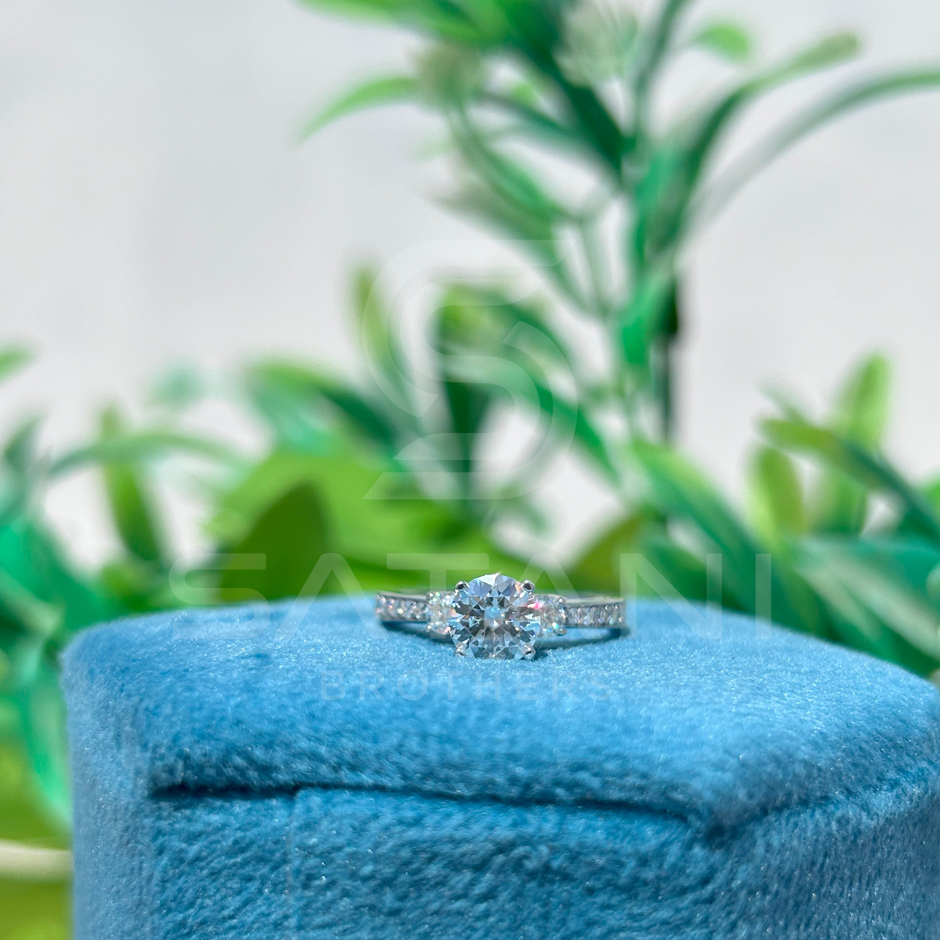 Classic Round Cut 1 CT Diamond Engagement Ring – 6.5mm Solitaire