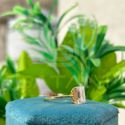Emerald Elegance Solitaire