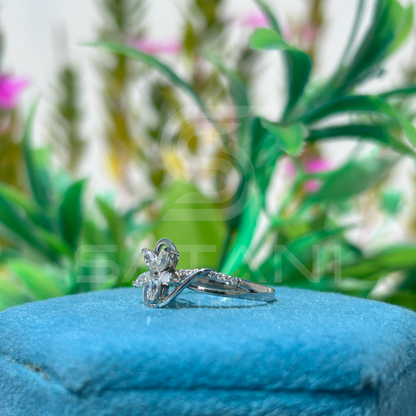 "Floral Design Moissanite Ring in Sterling Silver" 🌸