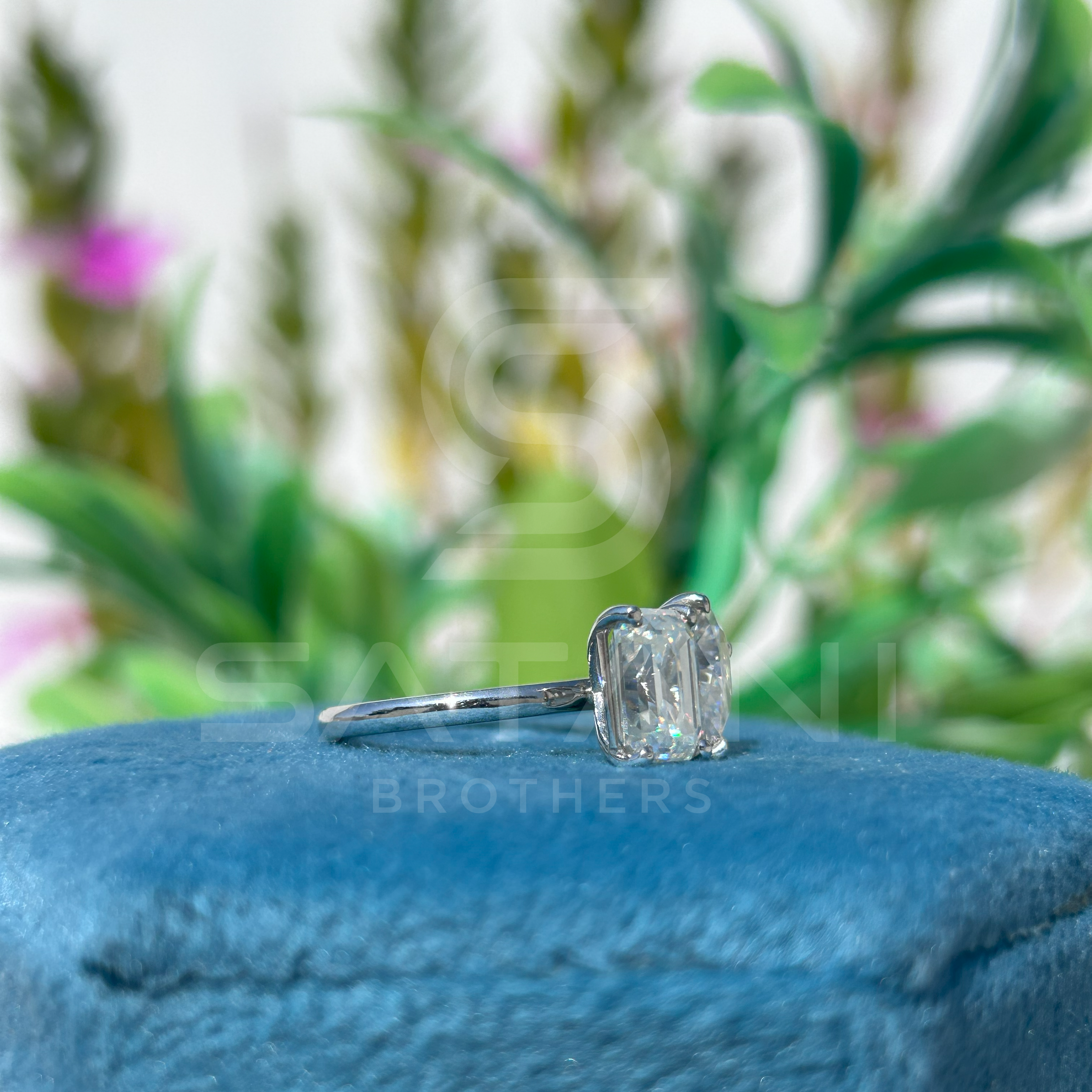 Eternal Duo Toi et Moi Ring – Emerald Cut & Pear Cut Diamonds in Platinum