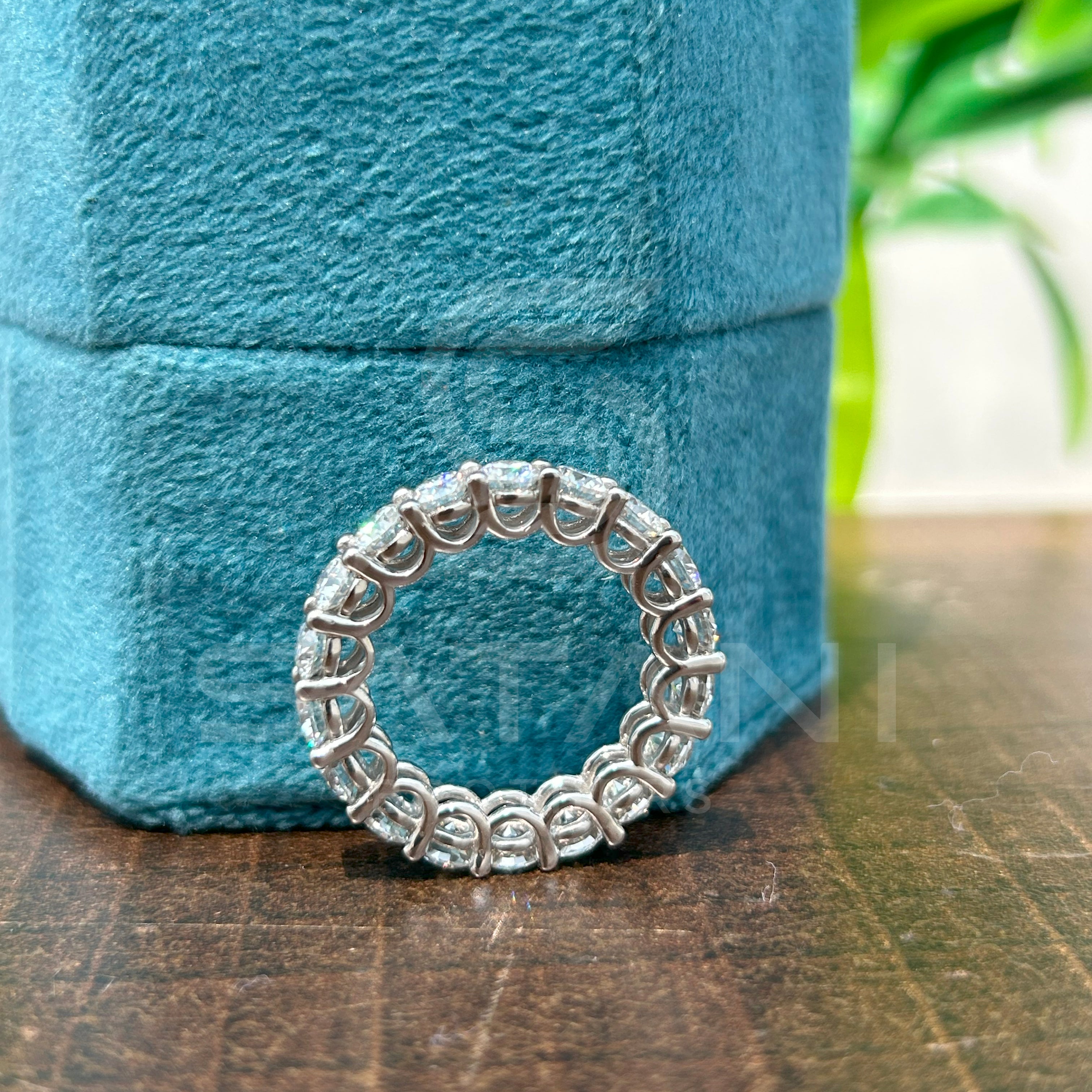 "Round Brilliant Moissanite Eternity Band – Full Circle Wedding Ring, Anniversary Band, 14K White Gold, Classic Stacking Ring"