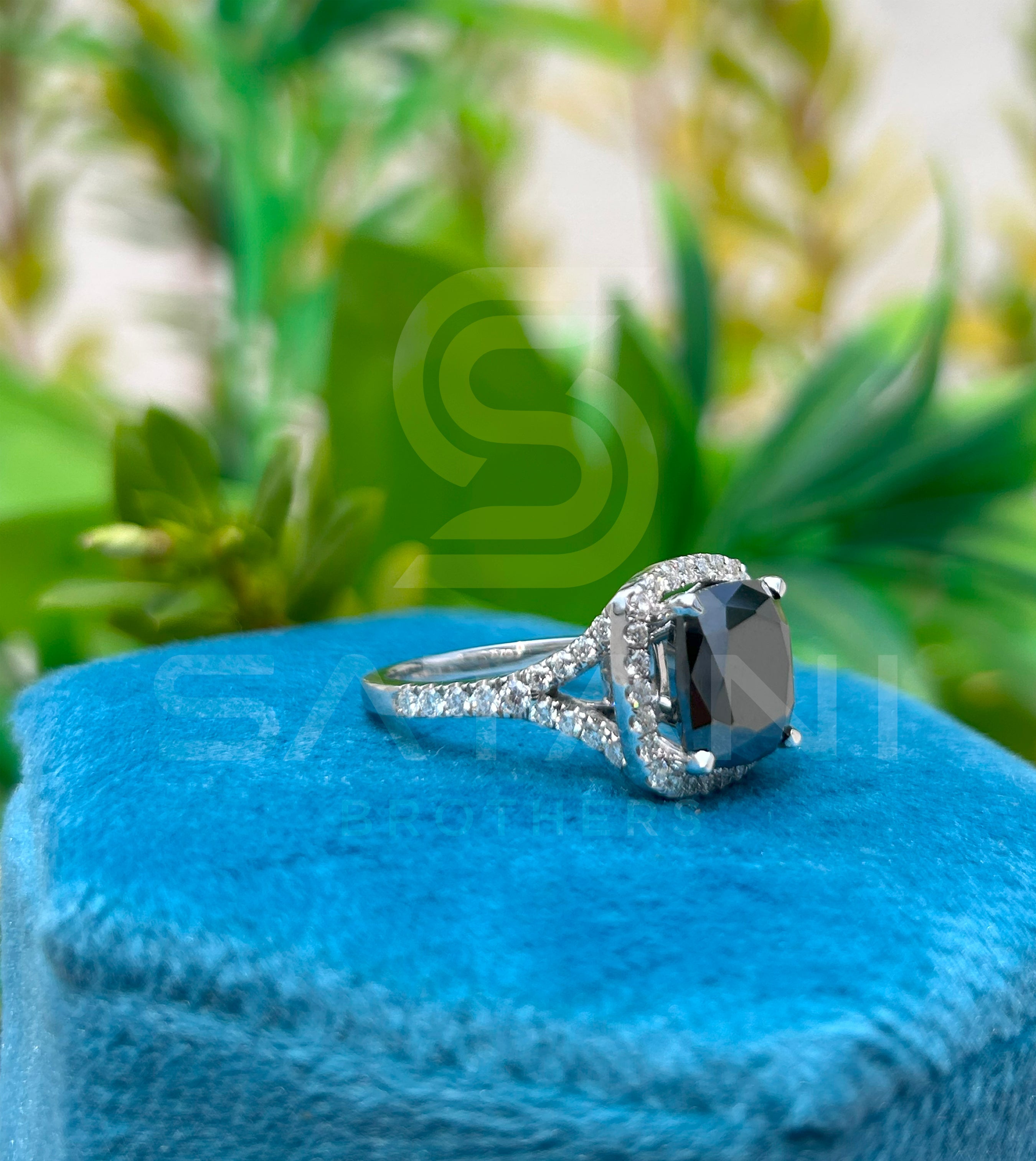 "Cushion Cut Black Moissanite Ring – Halo Engagement Ring in 925 Silver or Gold, Vintage Style Bridal Ring, Gothic Statement Jewelry"