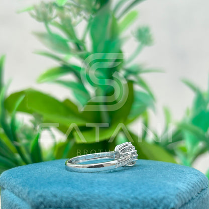 "Moissanite Halo Engagement Ring – Round Cut Solitaire with Dainty Pave Band, Classic Diamond Alternative Bridal Ring, White Gold/Platinum"