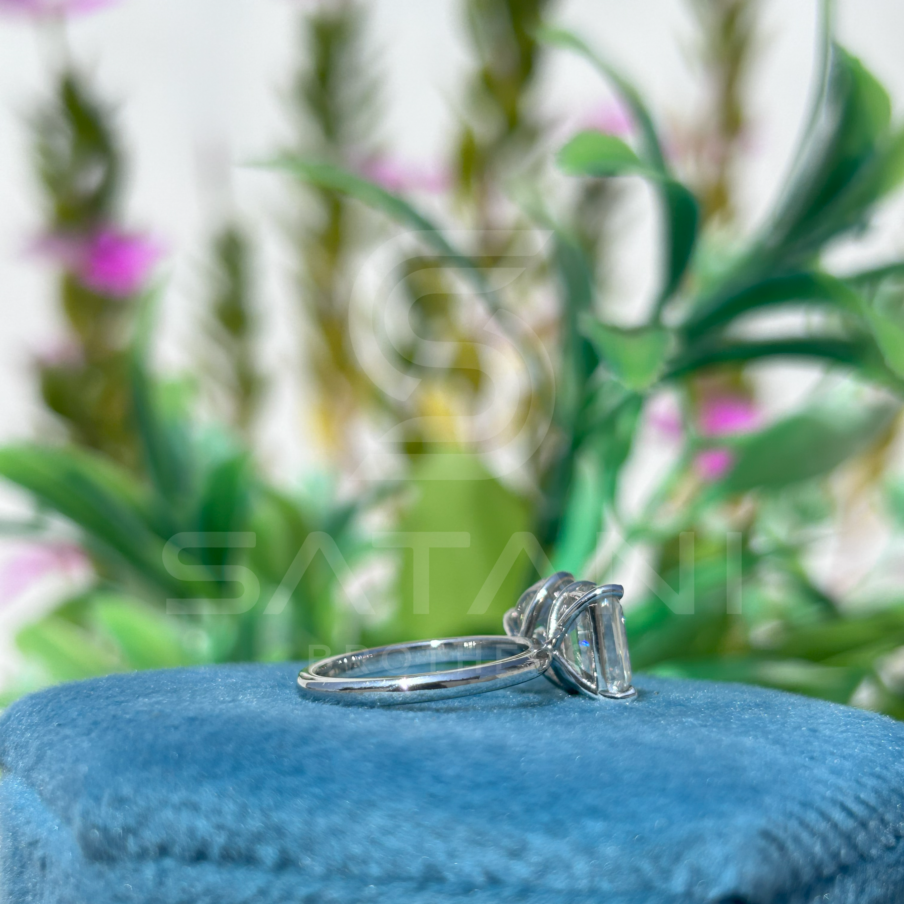 Eternal Duo Toi et Moi Ring – Emerald Cut & Pear Cut Diamonds in Platinum