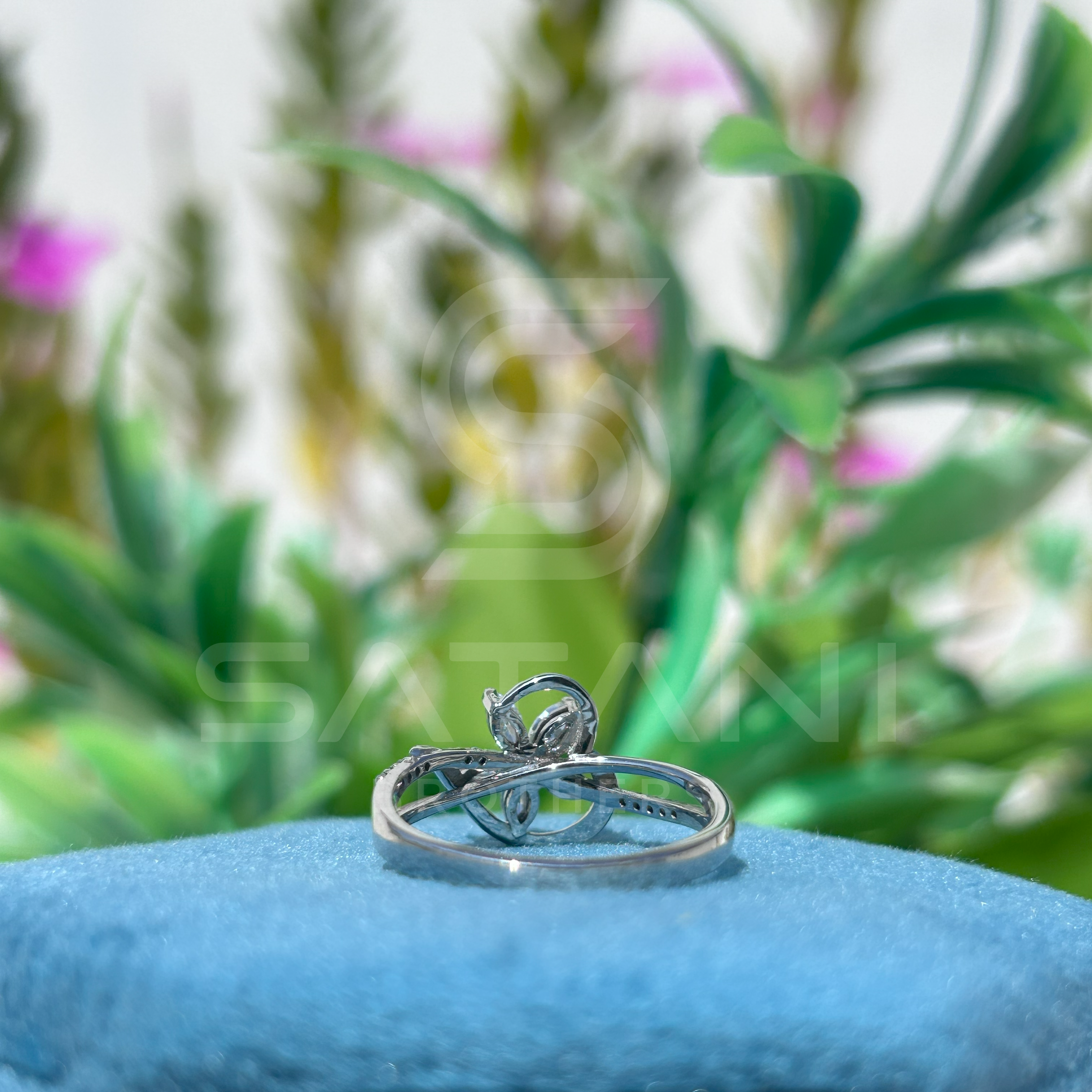"Floral Design Moissanite Ring in Sterling Silver" 🌸
