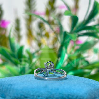 "Floral Design Moissanite Ring in Sterling Silver" 🌸