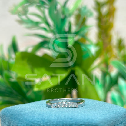 Curved Princess Cut Diamond Band – 7 Stones 2x2mm