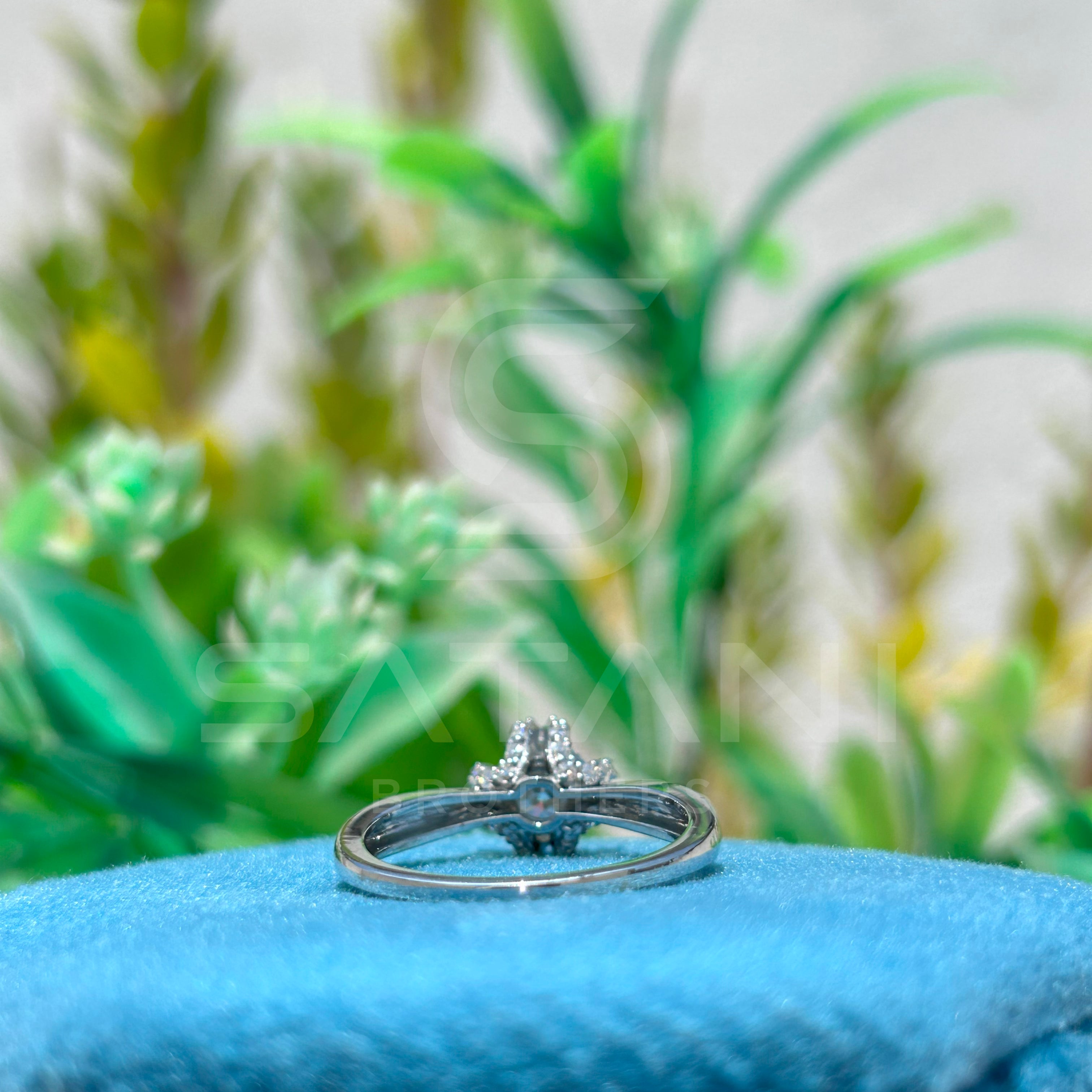Floral Moissanite Engagement Ring | Round Cut Center with Petal-Inspired Halo | 925 Silver or 10K/14K/18K Gold | Dainty Flower Ring for Her