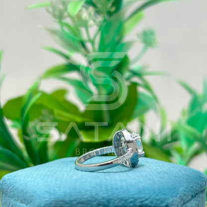 Oval Moissanite Engagement Ring 7x5mm – Halo Design with Side Stones, Classic Moissanite Wedding Ring, Dainty Promise Ring