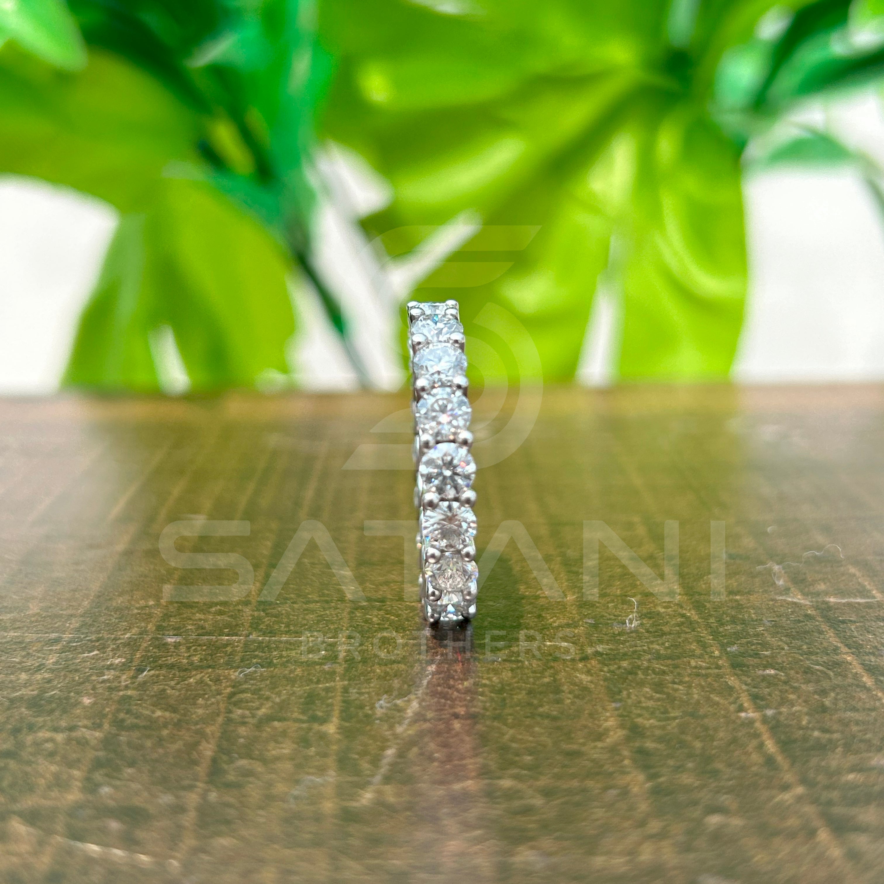 "Round Brilliant Moissanite Eternity Band – Full Circle Wedding Ring, Anniversary Band, 14K White Gold, Classic Stacking Ring"