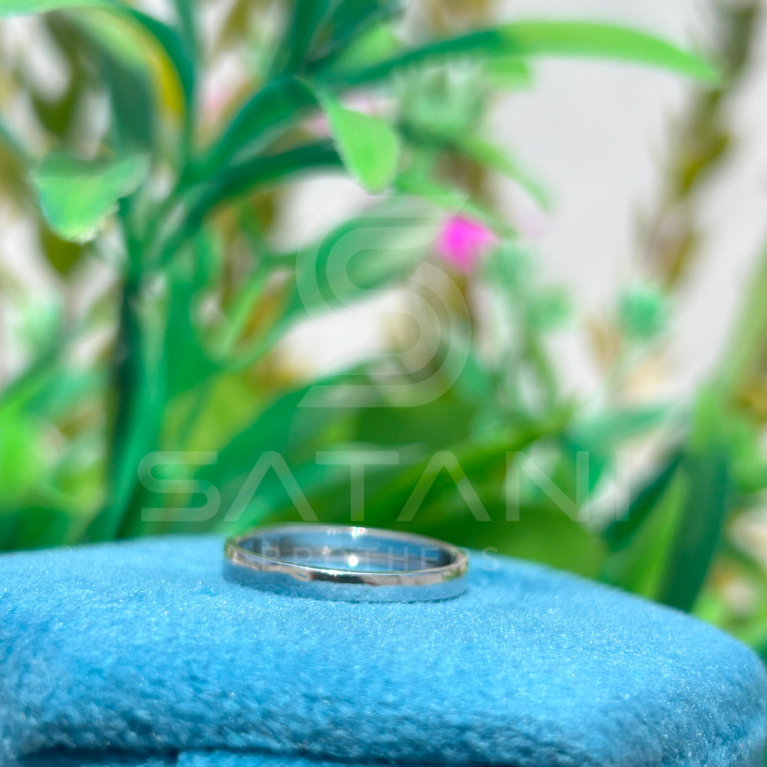 "Minimalist Princess Cut Diamond Ring in White Gold – Dainty Promise Ring for Women"