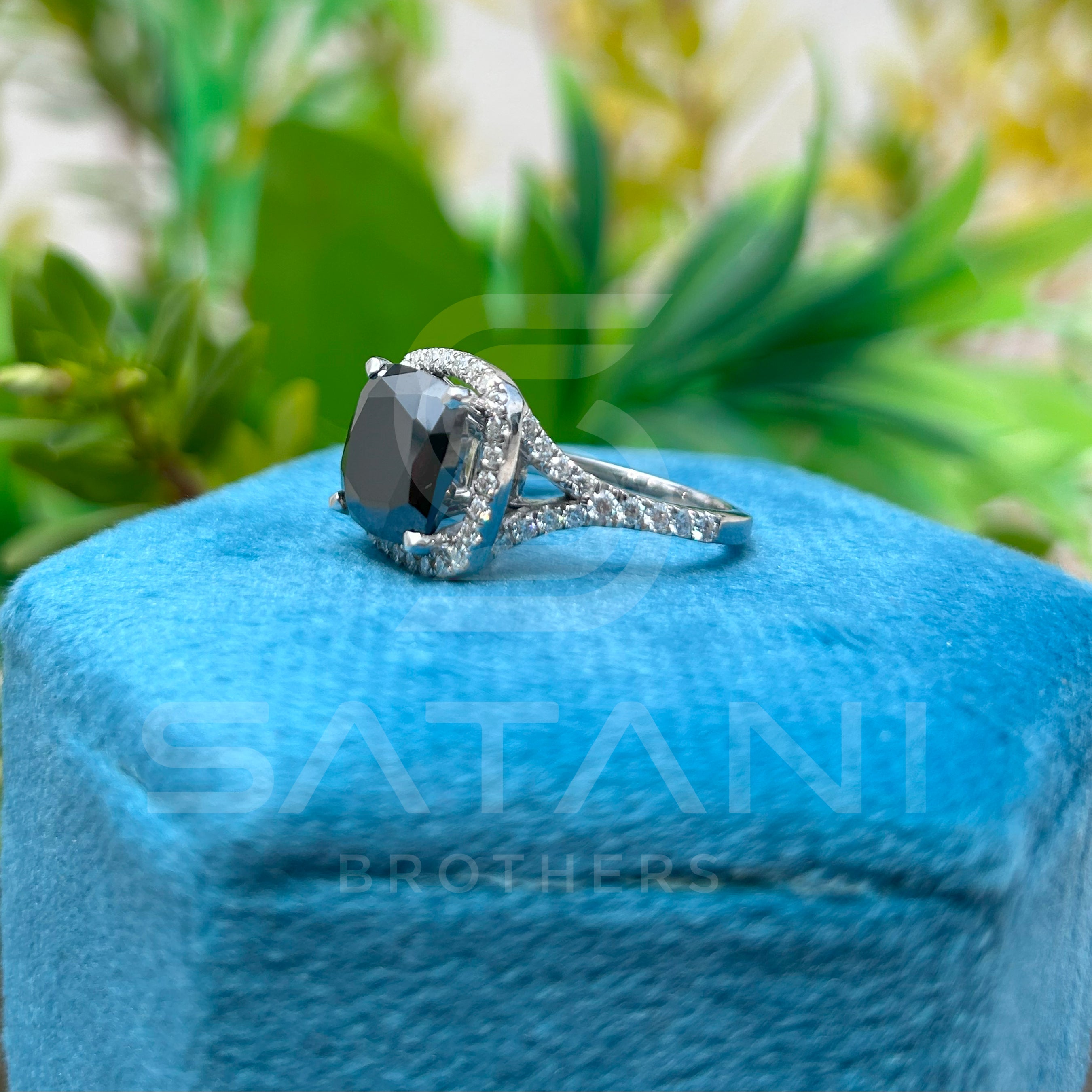 "Cushion Cut Black Moissanite Ring – Halo Engagement Ring in 925 Silver or Gold, Vintage Style Bridal Ring, Gothic Statement Jewelry"