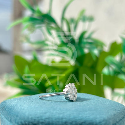 Elegant Diamond Cluster Flower Ring – Timeless Floral Design in White Gold