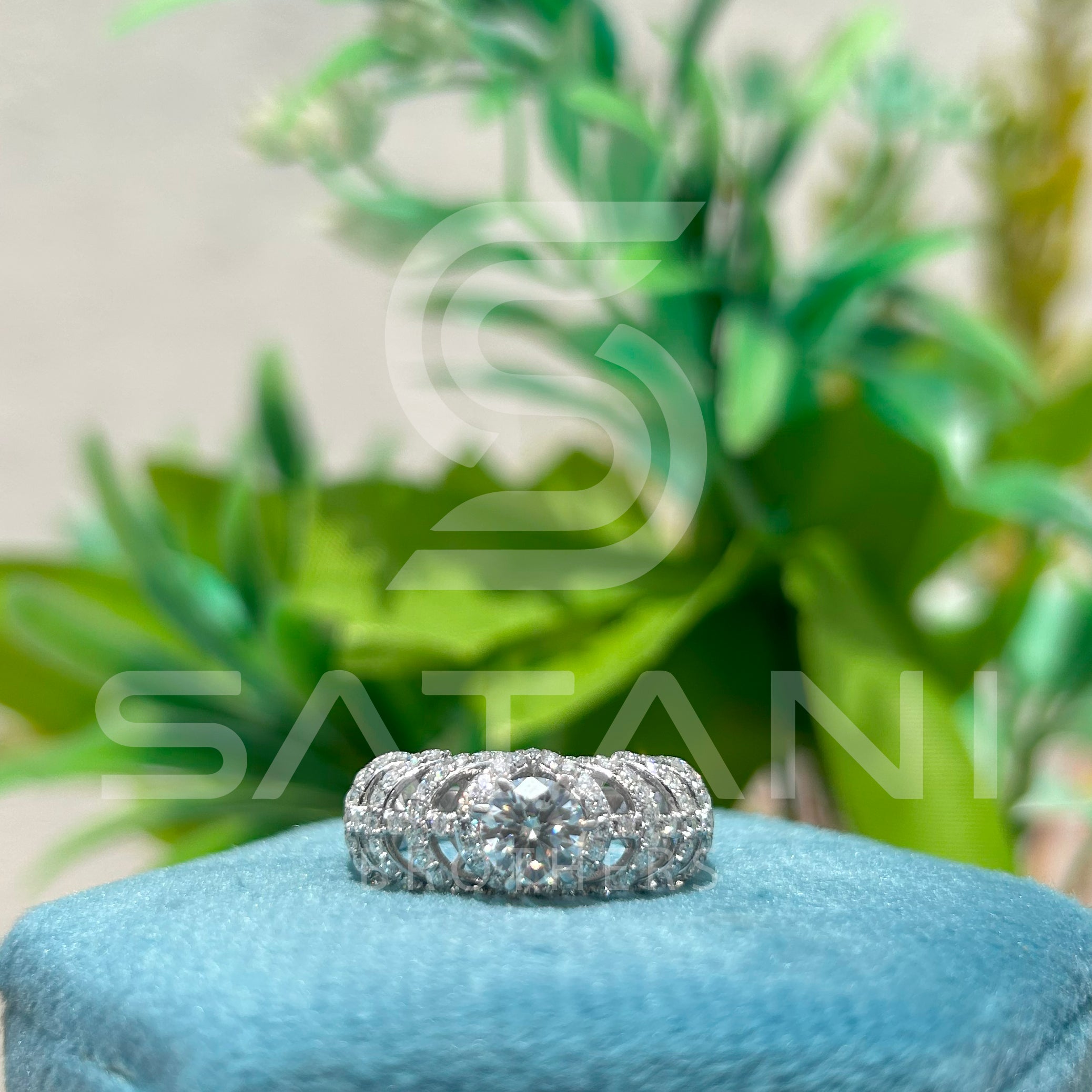 Eternal Crown Diamond Ring