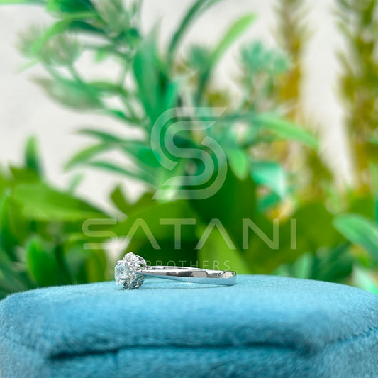"Heart Shape Diamond Engagement Ring – Halo Design in White Gold"