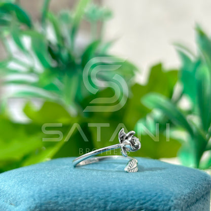 Sterling Silver Rose & Leaf Adjustable Ring – Nature-Inspired Floral Design