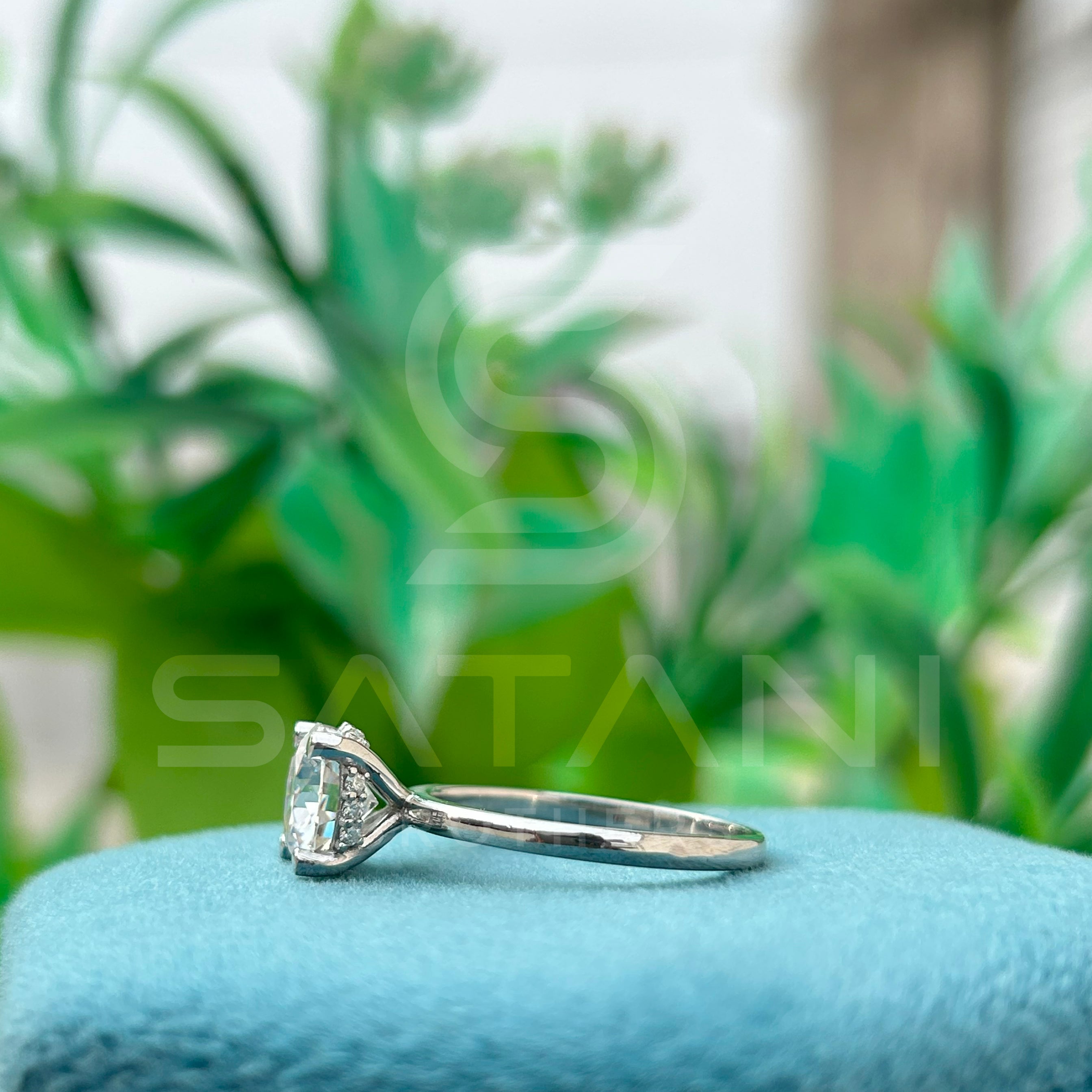 Timeless Solitaire Moissanite Ring for Women – Minimalist Design