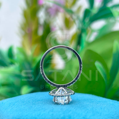 Luxury Oval Moissanite Engagement Ring with Side Stones in Yellow Gold
