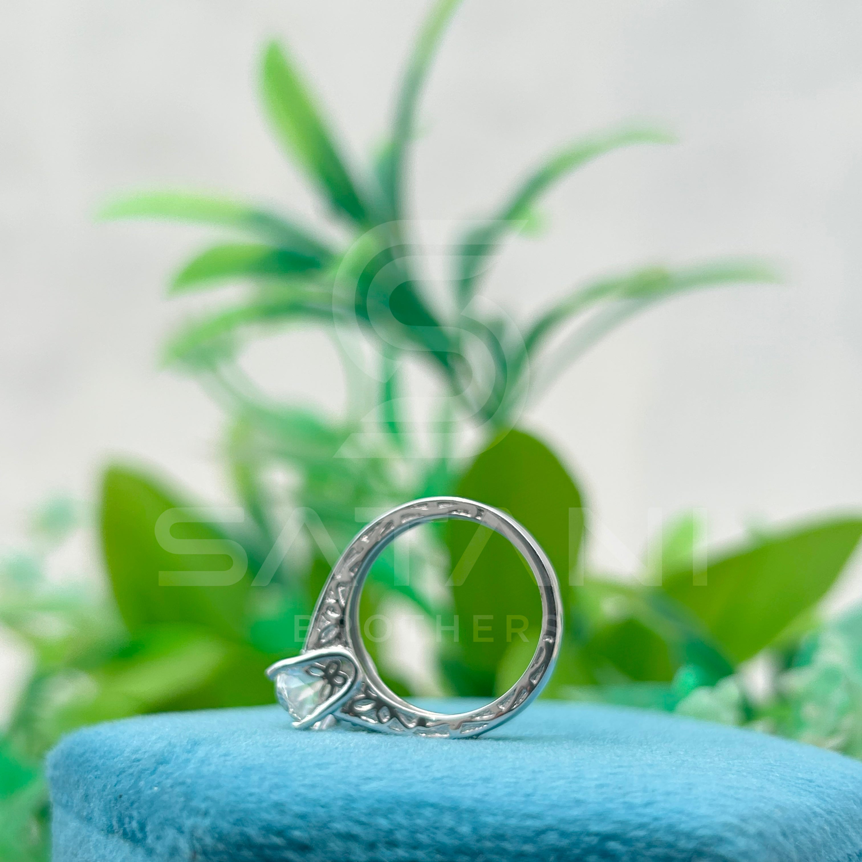 Oval Cut Diamond Engagement Ring, 10K White Gold Solitaire Ring with Side Stones, Classic Bridal Jewelry