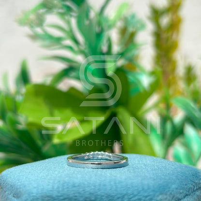 Curved Princess Cut Diamond Band – 7 Stones 2x2mm