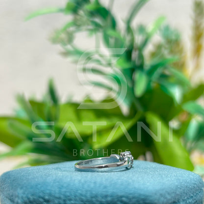 White Gold Diamond Cluster Ring with Twisted Shoulder Design – Elegant & Timeless