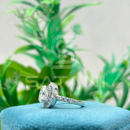 Oval Moissanite Engagement Ring 7x5mm – Halo Design with Side Stones, Classic Moissanite Wedding Ring, Dainty Promise Ring
