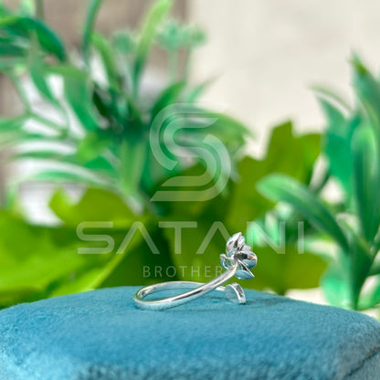 Sterling Silver Rose & Leaf Adjustable Ring – Nature-Inspired Floral Design