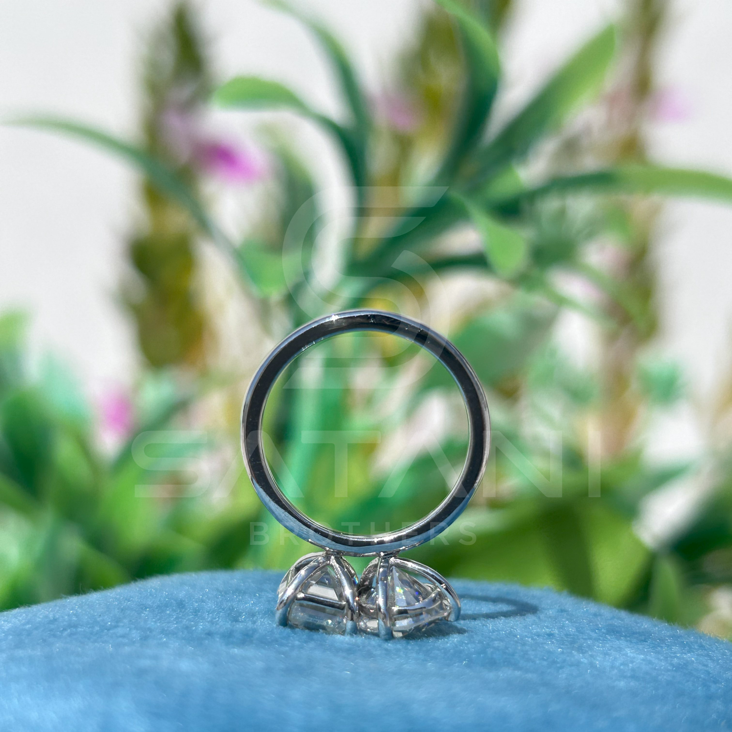 Eternal Duo Toi et Moi Ring – Emerald Cut & Pear Cut Diamonds in Platinum