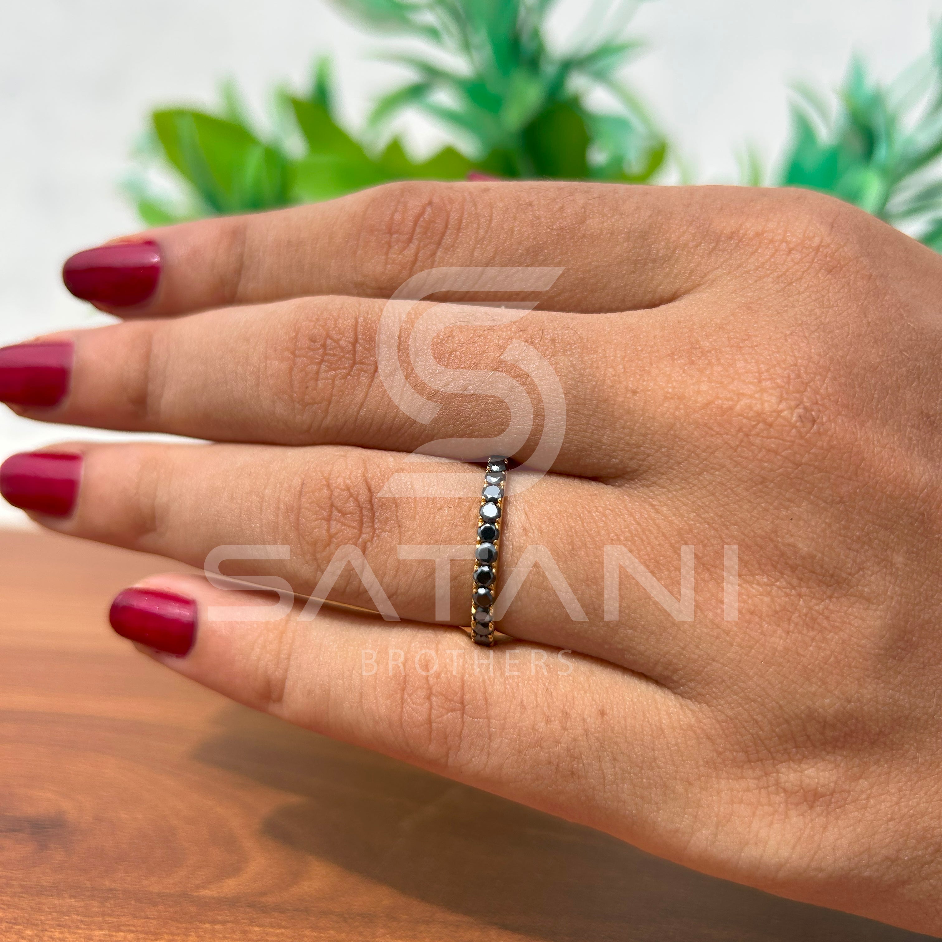 Elegant Black Moissanite Eternity Band in Gold | Timeless Stackable Ring