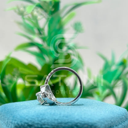 Oval Moissanite Engagement Ring 7x5mm – Halo Design with Side Stones, Classic Moissanite Wedding Ring, Dainty Promise Ring