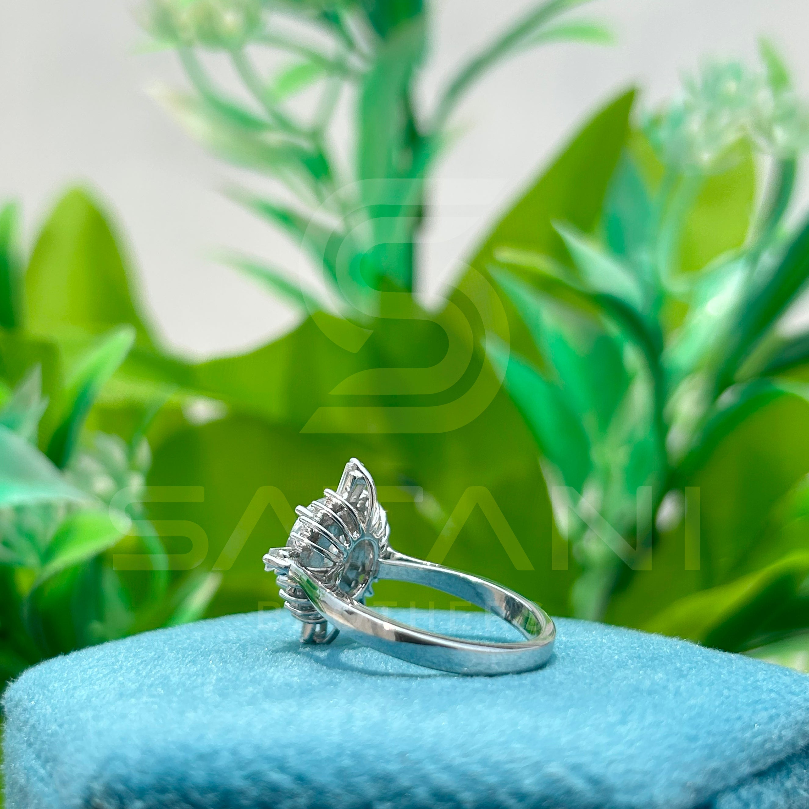Radiant Sunburst Moissanite Engagement Ring | Starburst Halo Ring with Round Center Stone | Art Deco Inspired Statement Ring | Bridal Jewelry