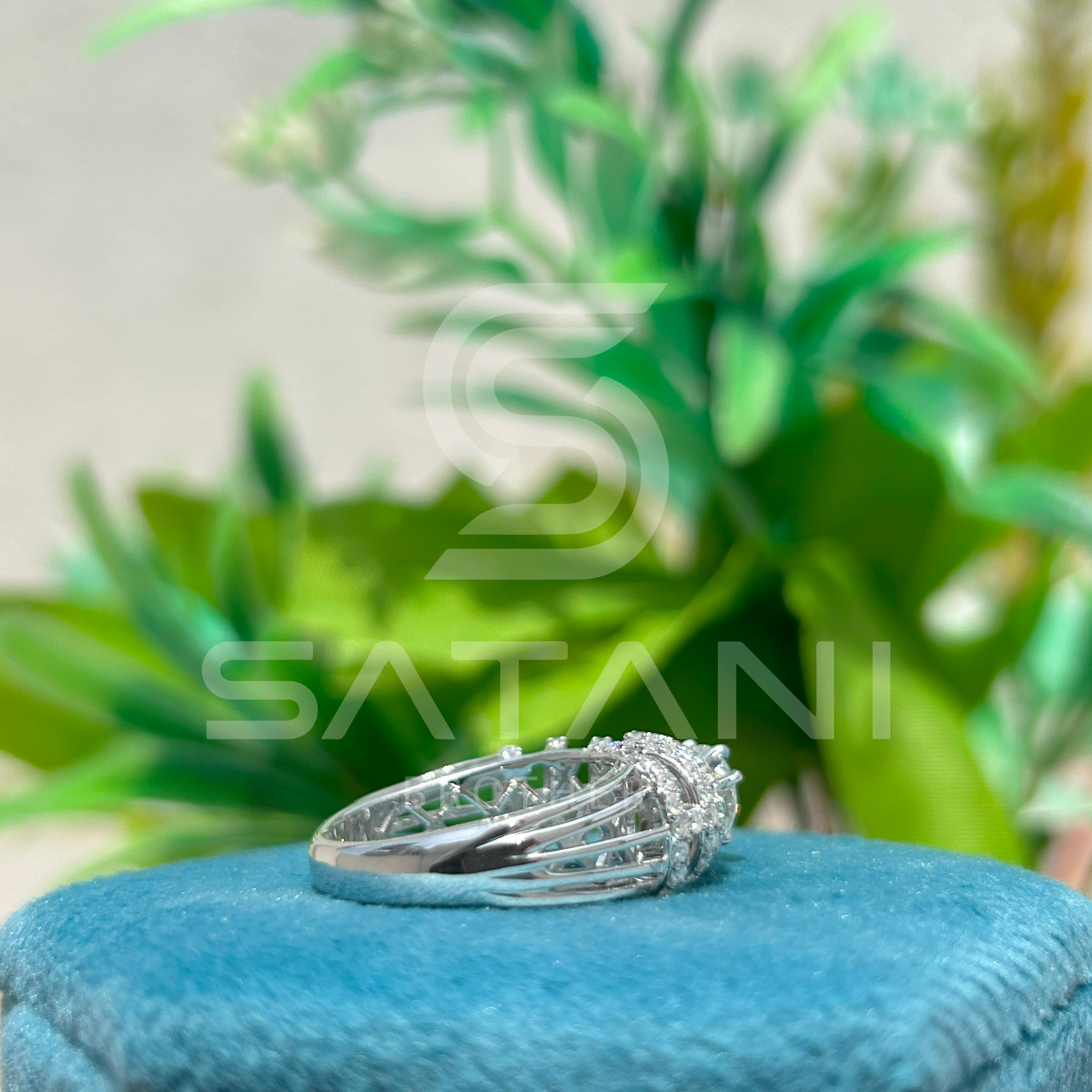 Eternal Crown Diamond Ring