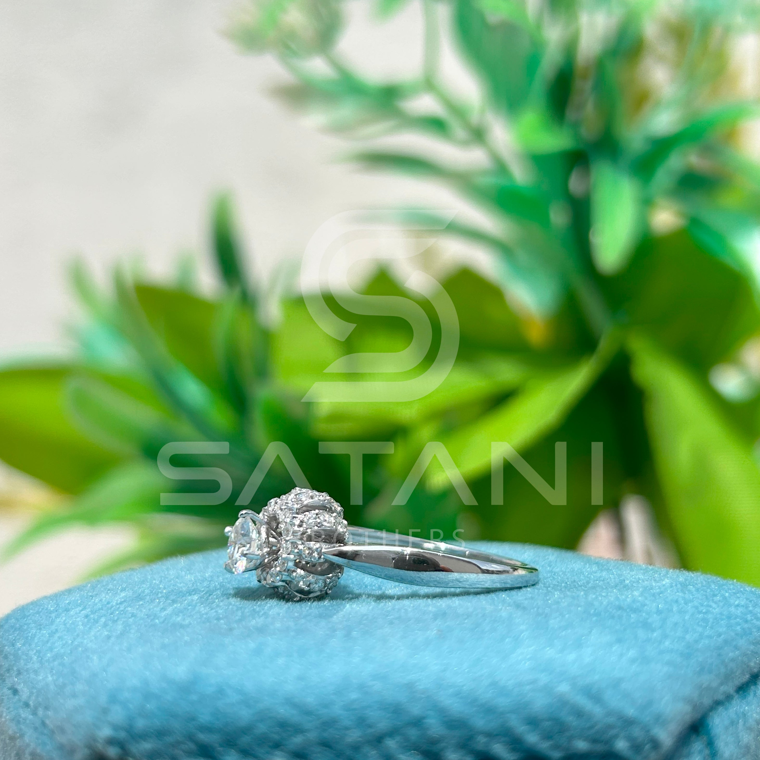 "Floral Halo Moissanite Engagement Ring – Dainty Flower Cluster Design in 925 Silver or 10K/14K/18K Gold – Unique Promise Ring for Her"