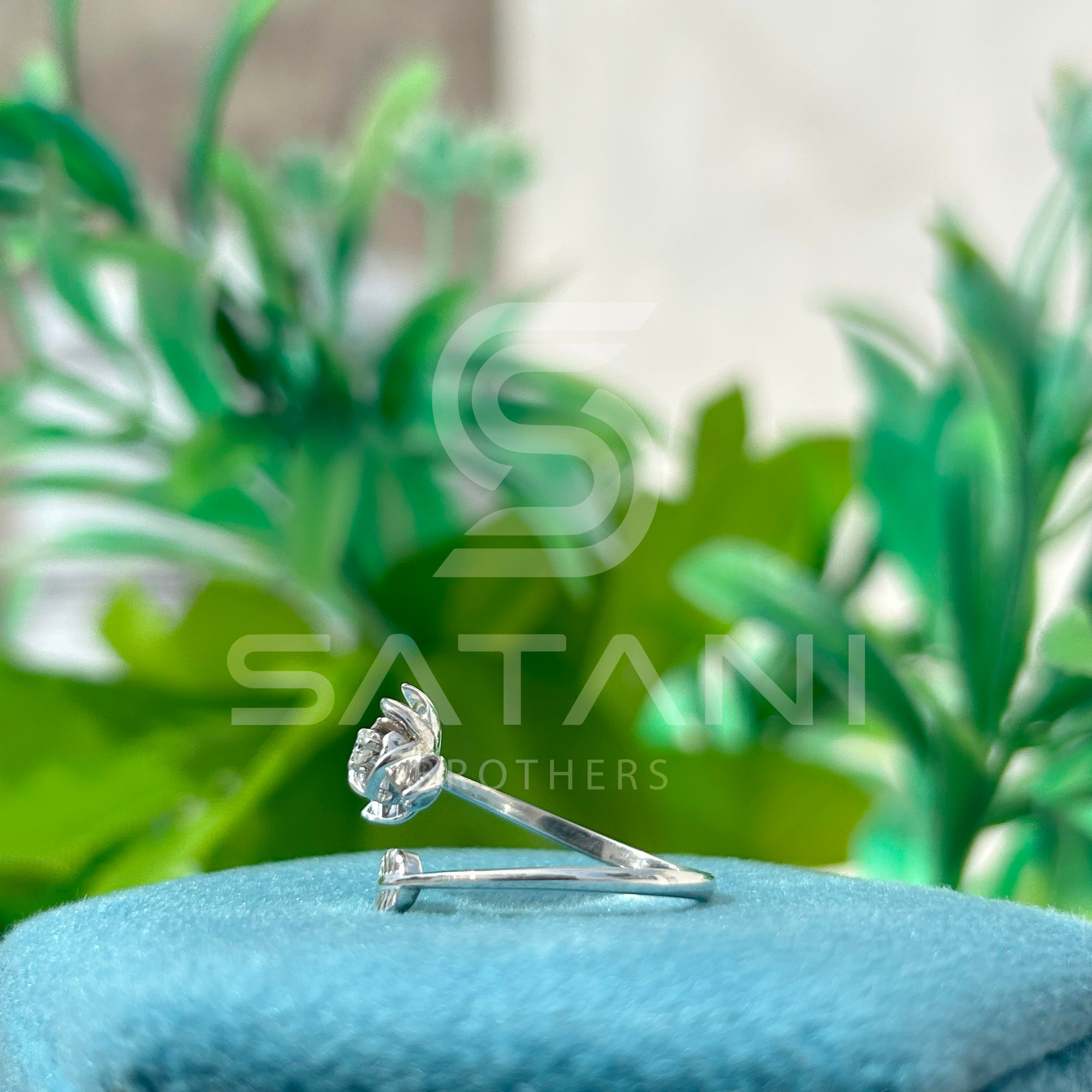 Sterling Silver Rose & Leaf Adjustable Ring – Nature-Inspired Floral Design