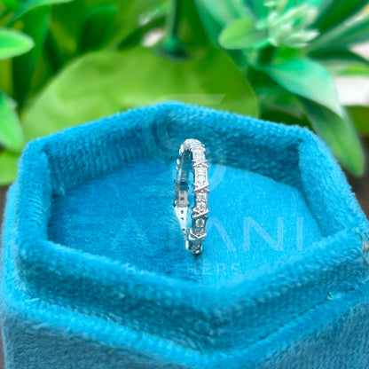 Dazzling Round Diamond White Gold Wedding Band