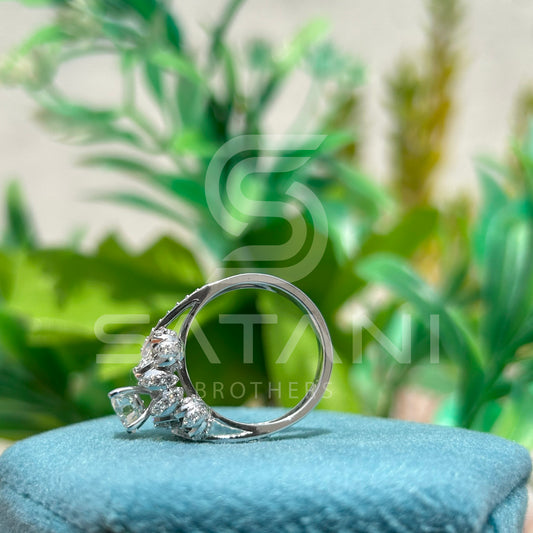 14K White Gold Unique Cluster Engagement Ring with Round Brilliant Cut Diamond & Pave Split Shank
