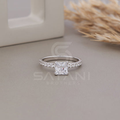 1 CT Princess cut Diamond Ring, VVS Diamond Accents – Wedding Ring