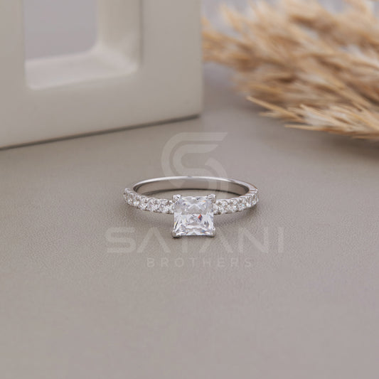 1 CT Princess cut Diamond Ring, VVS Diamond Accents – Wedding Ring